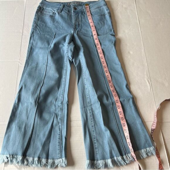 NWOT Women with Control Denim Frayed Crop Jeans-Indigo | Size 6P - Picture 8 of 9